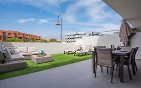 Surfer's Beach Apartment